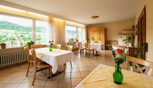 Wein Und Gastehaus Marlene Pohl Otel Kinheim Dış mekan fotoğraf